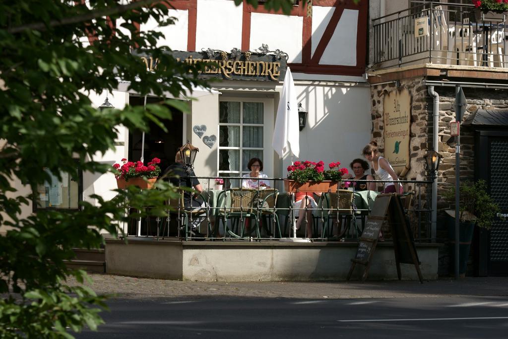 Alte Winzerschenke Hotel Bruttig-Fankel Exterior photo